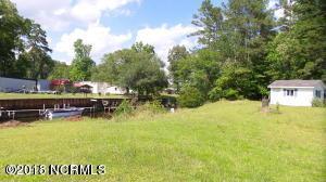 115 Robin Ln, Oriental, NC 28571 photo 2