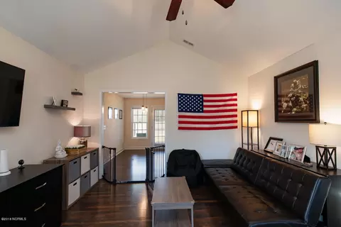 641 Hubert Blvd, Hubert, NC 28539 photo 6