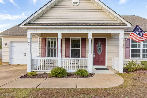 641 Hubert Blvd, Hubert, NC 28539 photo 1