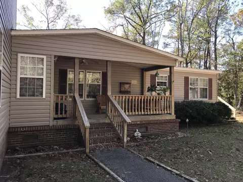 700 Bay Harbor Dr, Hampstead, NC 28443 photo 3