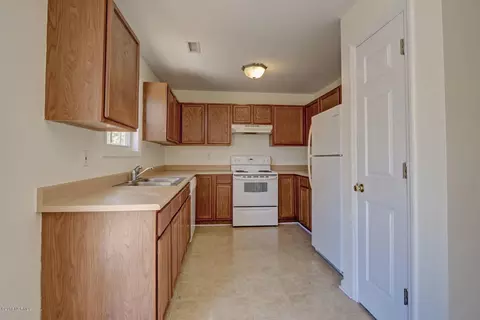 139 Marcil Ln, Hampstead, NC 28443 photo 10