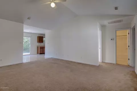 139 Marcil Ln, Hampstead, NC 28443 photo 4