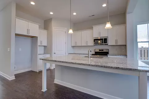 810 Rosedale Dr, Hampstead, NC 28443 photo 15