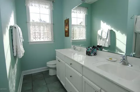 435 Creekview Dr E, Hampstead, NC 28443 photo 37