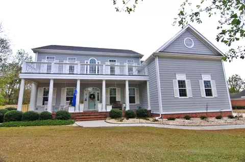 435 Creekview Dr E, Hampstead, NC 28443 photo 1