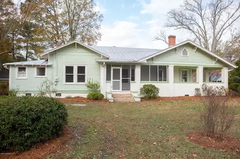 282 4th St, Ayden, NC 28513 photo 4