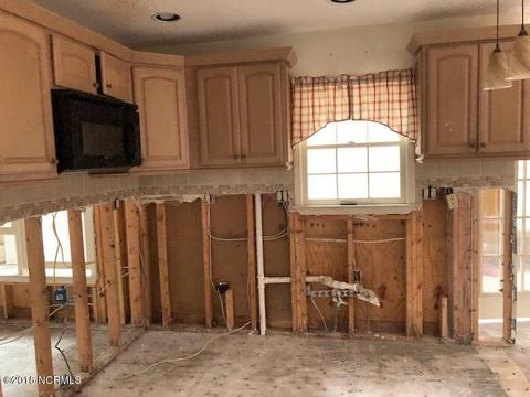 911 Shipyard Pt, New Bern, NC 28560 photo 7