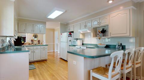 115 Austin Point Dr, Washington, NC 27889 photo 2