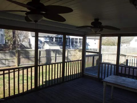 131 E Ivybridge Dr, Hubert, NC 28539 photo 5