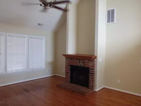 131 E Ivybridge Dr, Hubert, NC 28539 photo 2