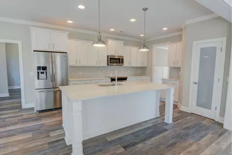 323 S Brig Dr, Hampstead, NC 28443 photo 4