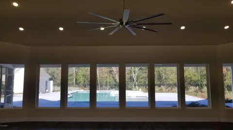 303 Crown Pointe Dr, Hampstead, NC 28443 photo 7