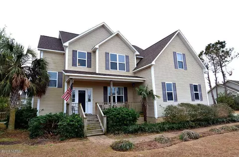113 Friendly Ln, Hampstead, NC 28443 photo 2