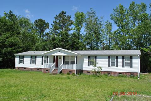 128 Daniel Dr, Hubert, NC 28539 photo 1