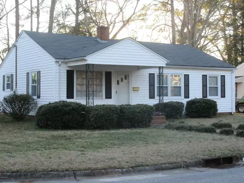 811 E 8th St, Washington, NC 27889 photo 1