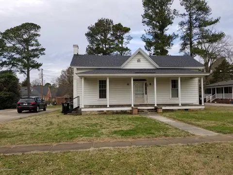 223 E Railroad St, Spring Hope, NC 27882 photo 2