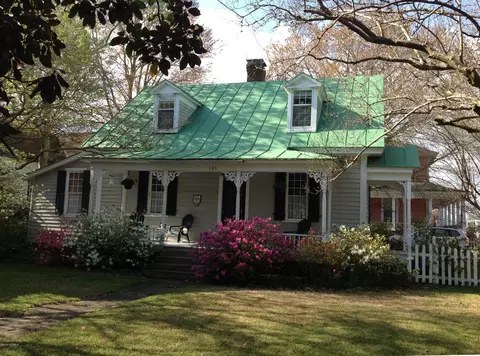 303 E Main St, Washington, NC 27889 photo 2