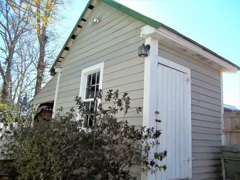 303 E Main St, Washington, NC 27889 photo 26