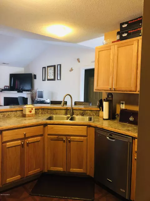 1322 Shellbark Ct, Havelock, NC 28532 photo 8
