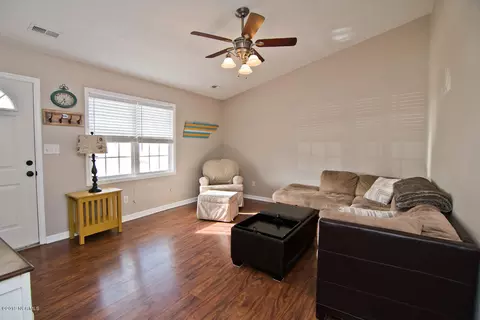 303 Fox Way S, Hubert, NC 28539 photo 3