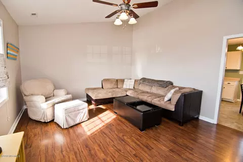 303 Fox Way S, Hubert, NC 28539 photo 2