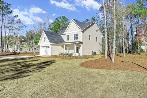 921 Dan Owen Dr, Hampstead, NC 28443 photo 2
