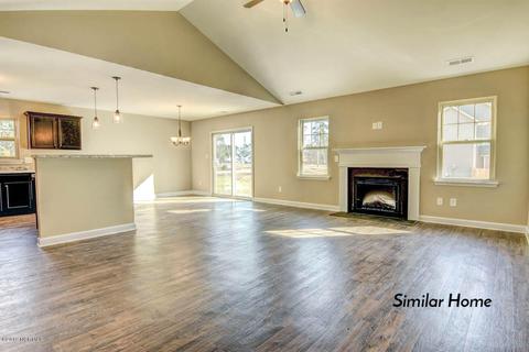 129 Sonia Dr, Hubert, NC 28539 photo 5
