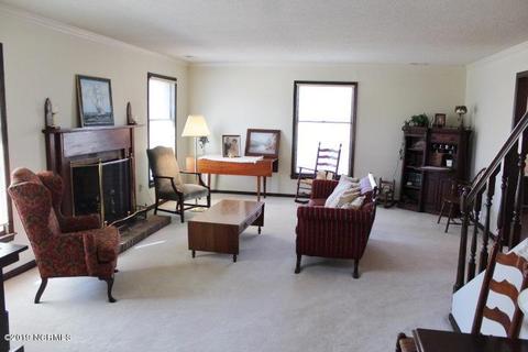 669 Hughes Rd, Hampstead, NC 28443 photo 5