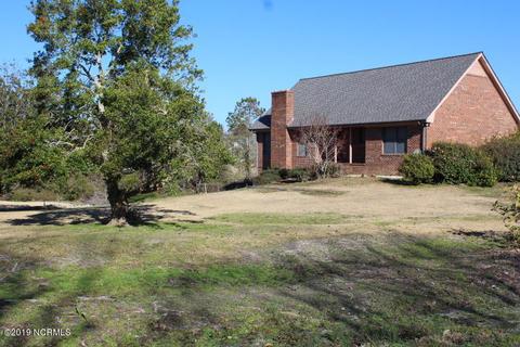 669 Hughes Rd, Hampstead, NC 28443 photo 3
