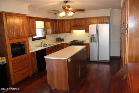 669 Hughes Rd, Hampstead, NC 28443 photo 6