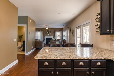 802 Drea Ct, Hubert, NC 28539 photo 11