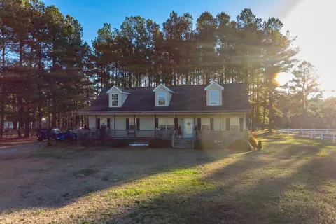 6141 Squirrel Den Rd, Bailey, NC 27807 photo 3