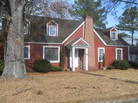106 E Watson St, Windsor, NC 27983 photo 2