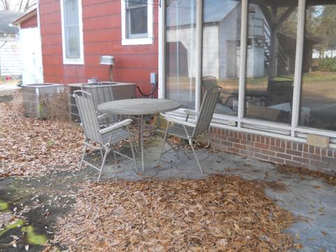 106 E Watson St, Windsor, NC 27983 photo 5