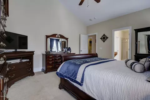 69 Round Table Ln, Hampstead, NC 28443 photo 18