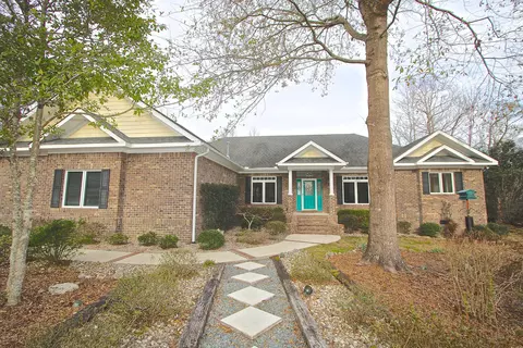 403 Headwaters Dr, Hampstead, NC 28443 photo 1