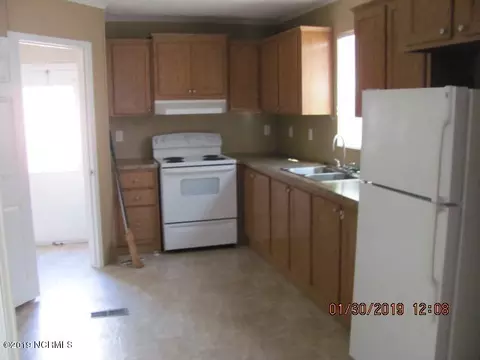 407 Middle Rd, Aurora, NC 27806 photo 2