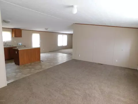 355 Can Dr, Maxton, NC 28364 photo 8