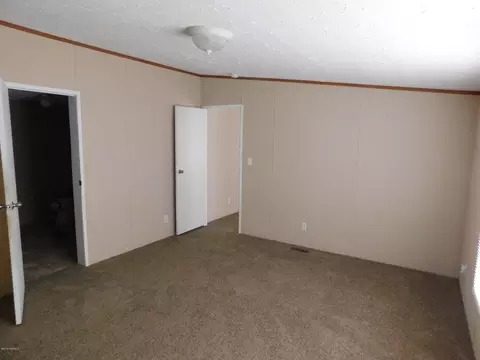 355 Can Dr, Maxton, NC 28364 photo 3