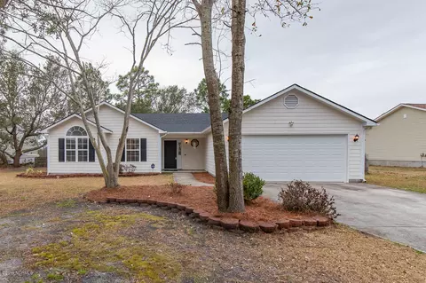 103 Avon Dr, Hubert, NC 28539 photo 3