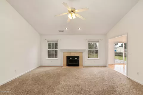 103 Avon Dr, Hubert, NC 28539 photo 6