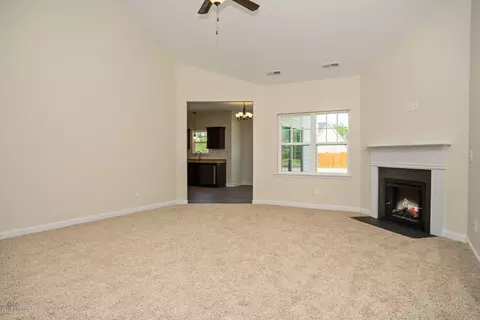 691 Aria Ln, Hubert, NC 28539 photo 12