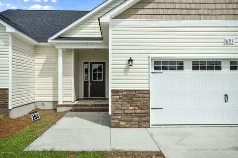 691 Aria Ln, Hubert, NC 28539 photo 4