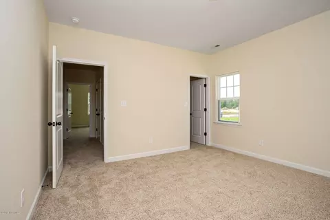 691 Aria Ln, Hubert, NC 28539 photo 8