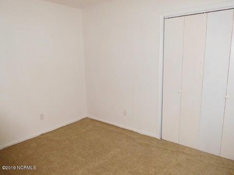 307 Cinnamon Dr, Hubert, NC 28539 photo 12