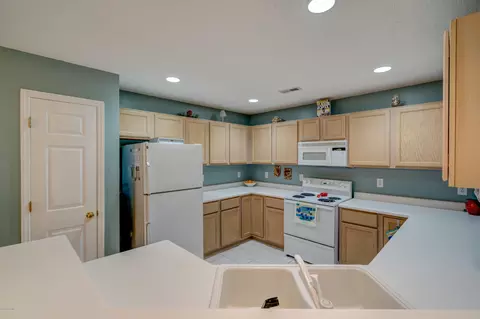 809 Sloop Pointe Ln, Kure Beach, NC 28449 photo 16