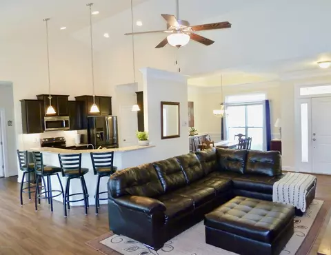 417 Landsdowne Cir, Hampstead, NC 28443 photo 6
