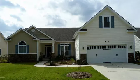 417 Landsdowne Cir, Hampstead, NC 28443 photo 1