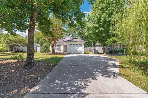 119 Holly Tree Ln, Hampstead, NC 28443 photo 2