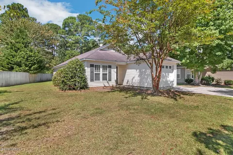 119 Holly Tree Ln, Hampstead, NC 28443 photo 4